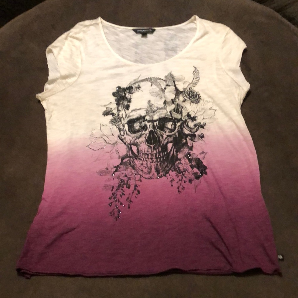 Rock & Republic 60/40 lightweight T-shirt. Hombre. Rhinestone. W Large. EUC.